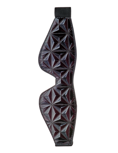 BLAZE CON LOS OJOS MORADOS