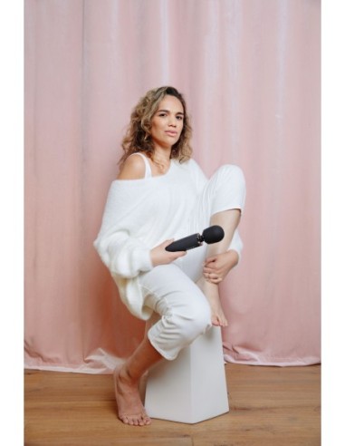 MASAJEADOR RECARGABLE LE WAND NEGRO MATE