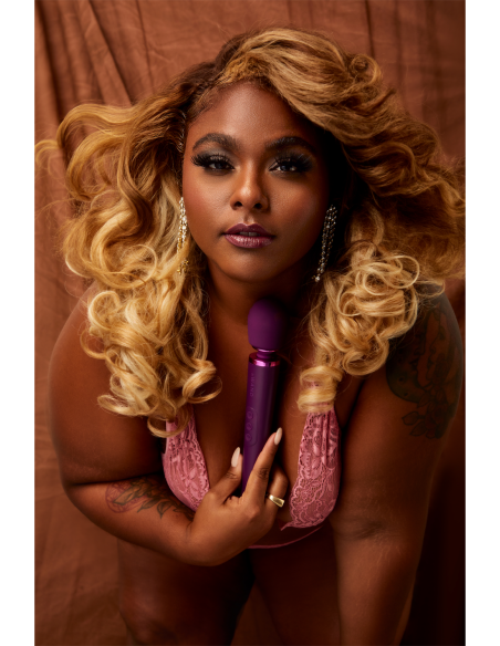 LE WAND PETITE MASAJEADOR VIBRADOR RECARGABLE CEREZA