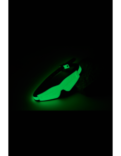 MÁSCARA DE OJOS RADIANTE QUE BRILLA EN VERDE OSCURO 2