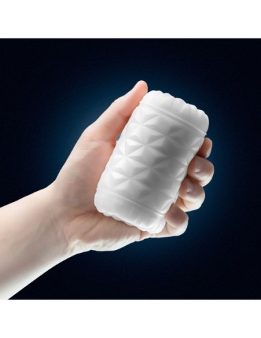 RIZE REAKT SELF-LUBRICATING STROKER WHITE