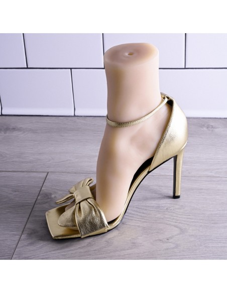 ZERO TOLERANCE PUSSY FOOTIN, LIGHT