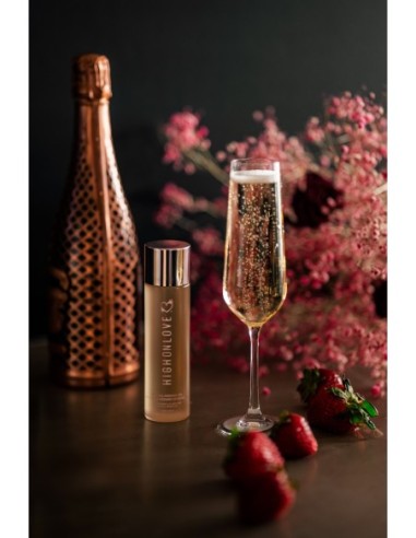 HIGH ON LOVE MASSAGE OIL STRAWBERRIES AND...