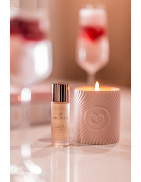 VELA DE MASAJE HIGH ON LOVE PINK FRESAS Y CHAMPAGNE 220ML