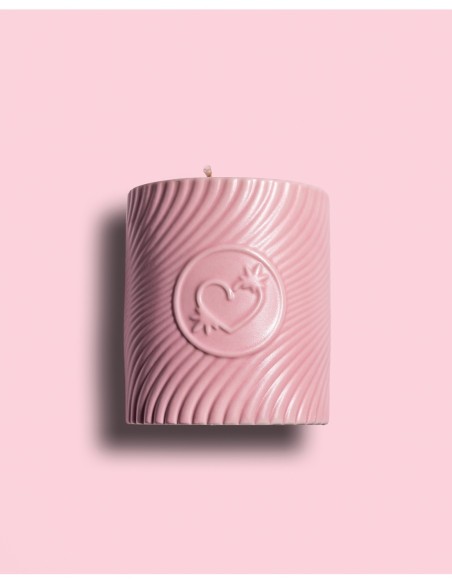 HIGH ON LOVE PINK MASSAGE CANDLE LITCHI MARTINI 220ML