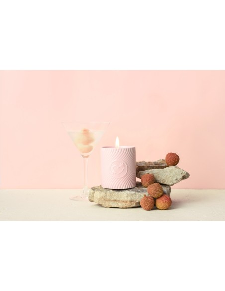 HIGH ON LOVE PINK MASSAGE CANDLE LITCHI MARTINI 220ML