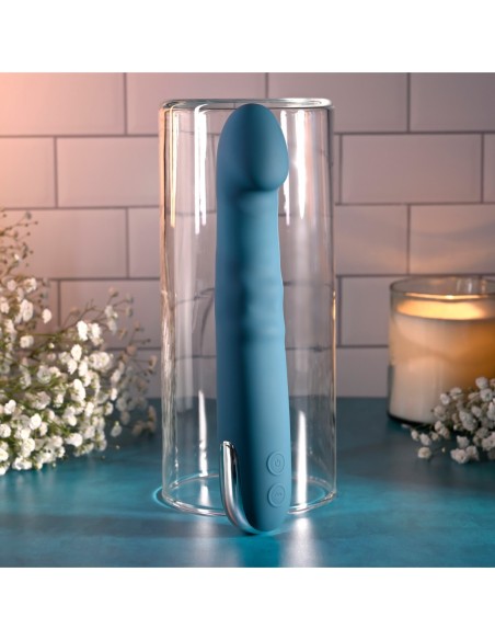 EVOLVED QUEEN OF ALL TRADES