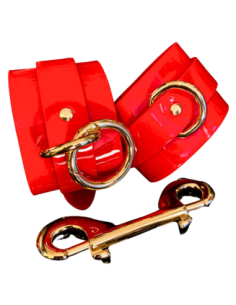 KINKY DIVA WRIST CUFFS RED 2