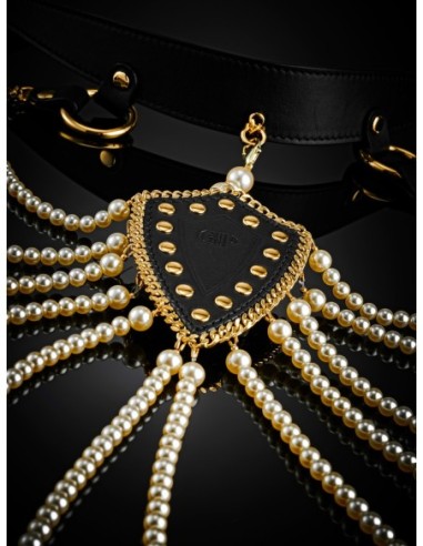 GUILTY PLEASURE PEARL PLEASURE COLLAR