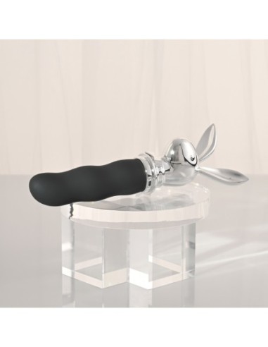 PLAYBOY BUNNY ON THE GO