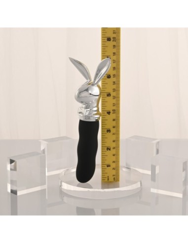 PLAYBOY BUNNY ON THE GO