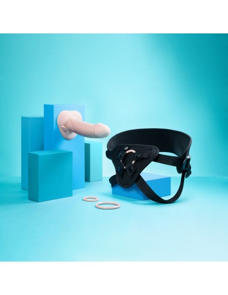 B-VIBE EVERY BODY VIBRATING REALISTIC STRAP-ON KIT